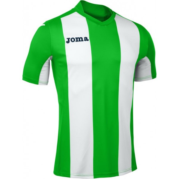 camisetas de futbol color verde y rojo